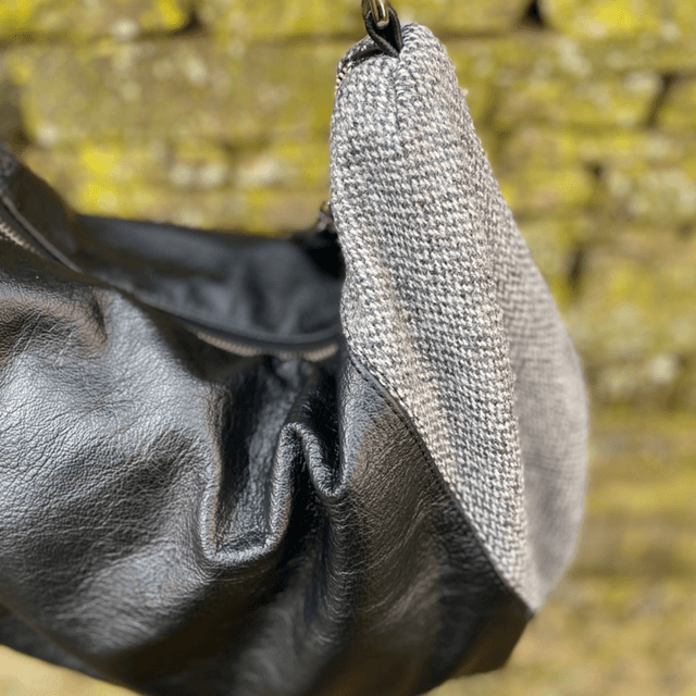 Large slouchy hobo bag ‘Odette’ in tweed and soft black leather 