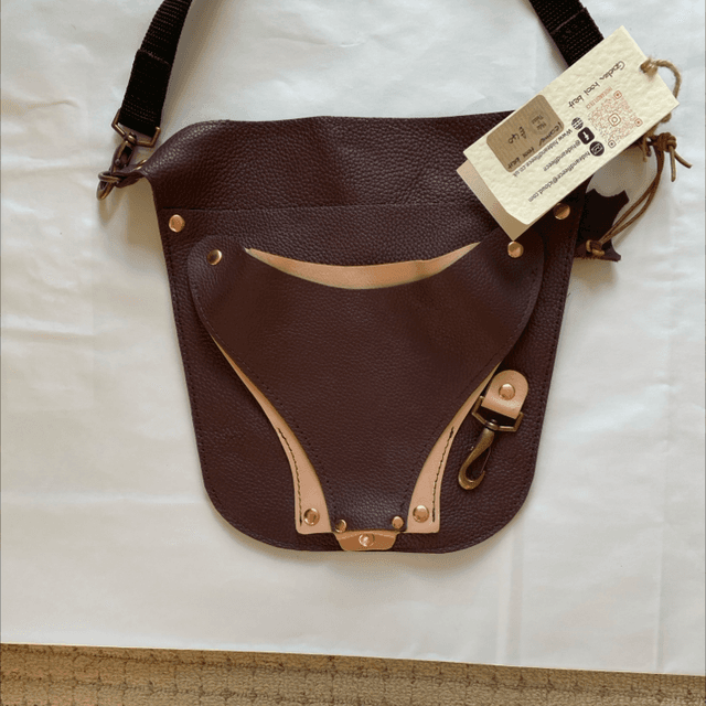 Tool belt with pink 